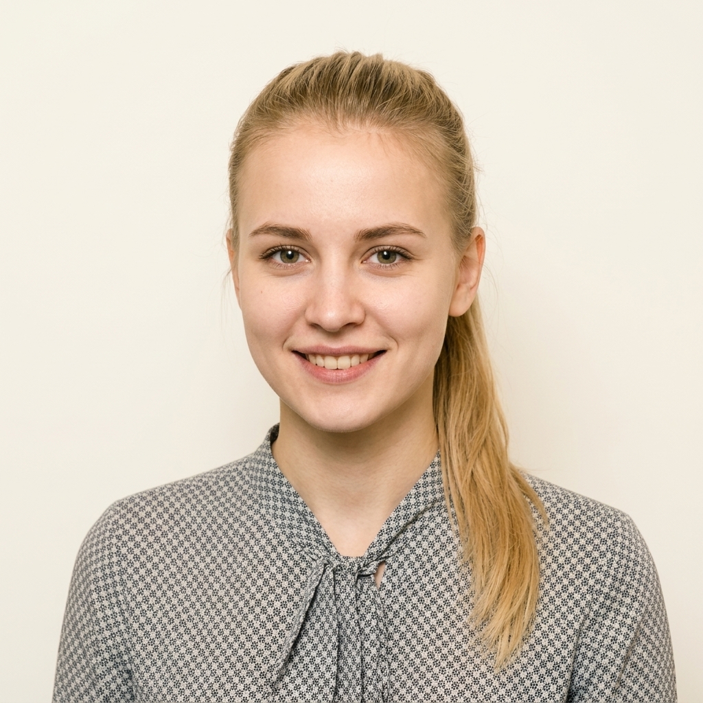 Portrait of Simona Naumova, Customer Support and Service Coordinator